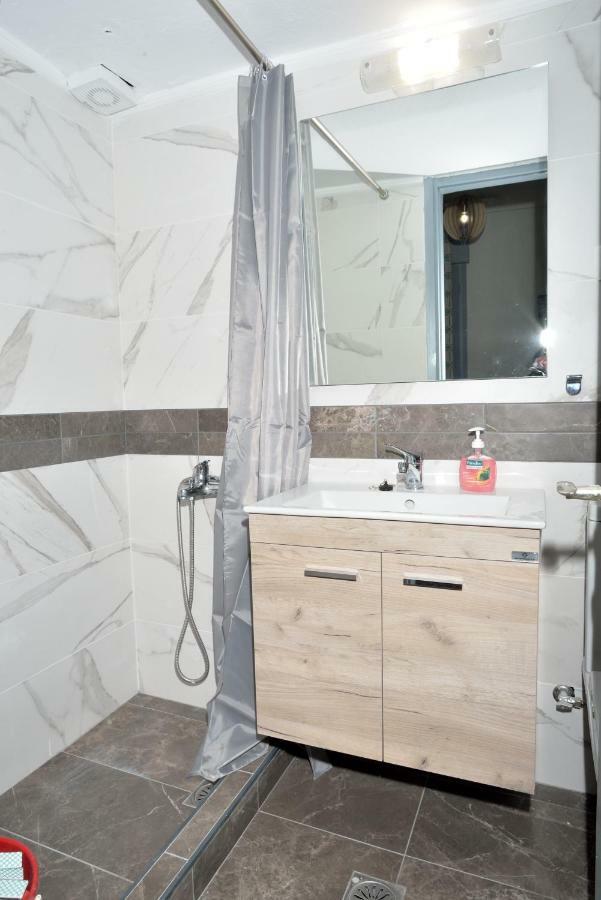 Deluxe Seaside Apartment Konstantinidis Nea Poteidaia Luaran gambar