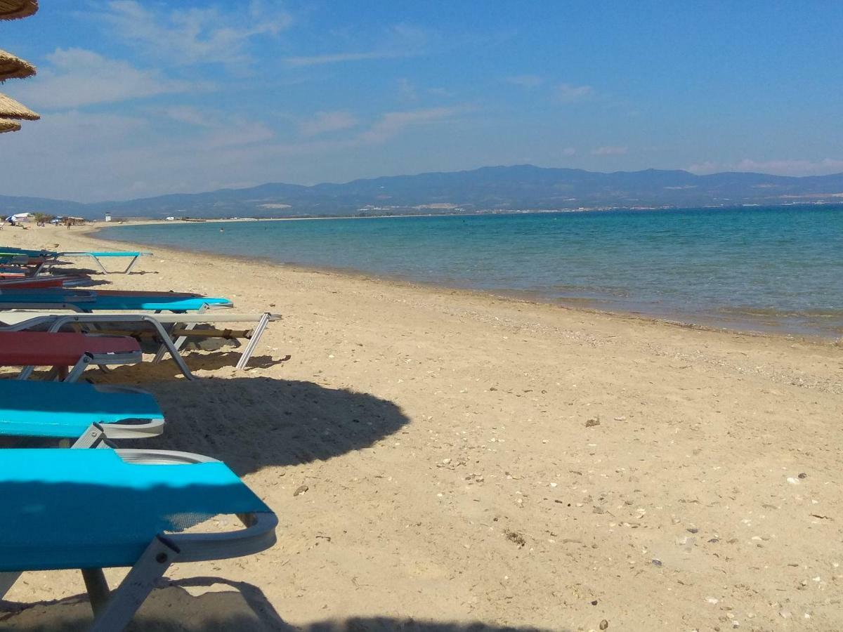 Deluxe Seaside Apartment Konstantinidis Nea Poteidaia Luaran gambar